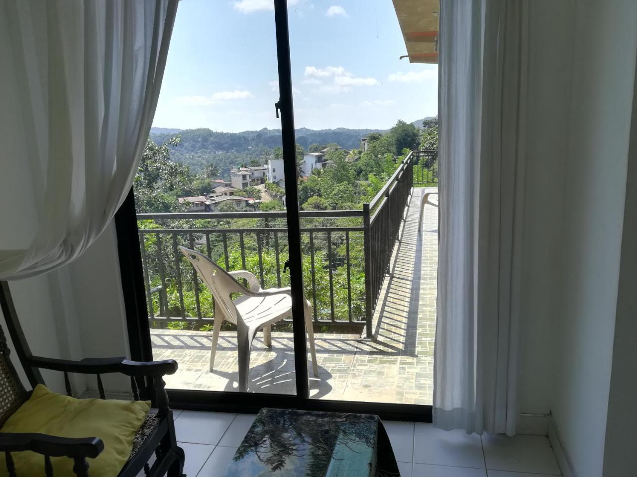 Kandy Hill Escape Bagian luar foto